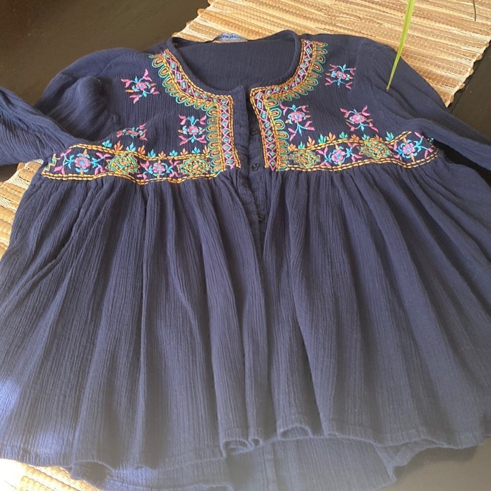 GUC navy ribbed cotton peasant top with embroidery size XS